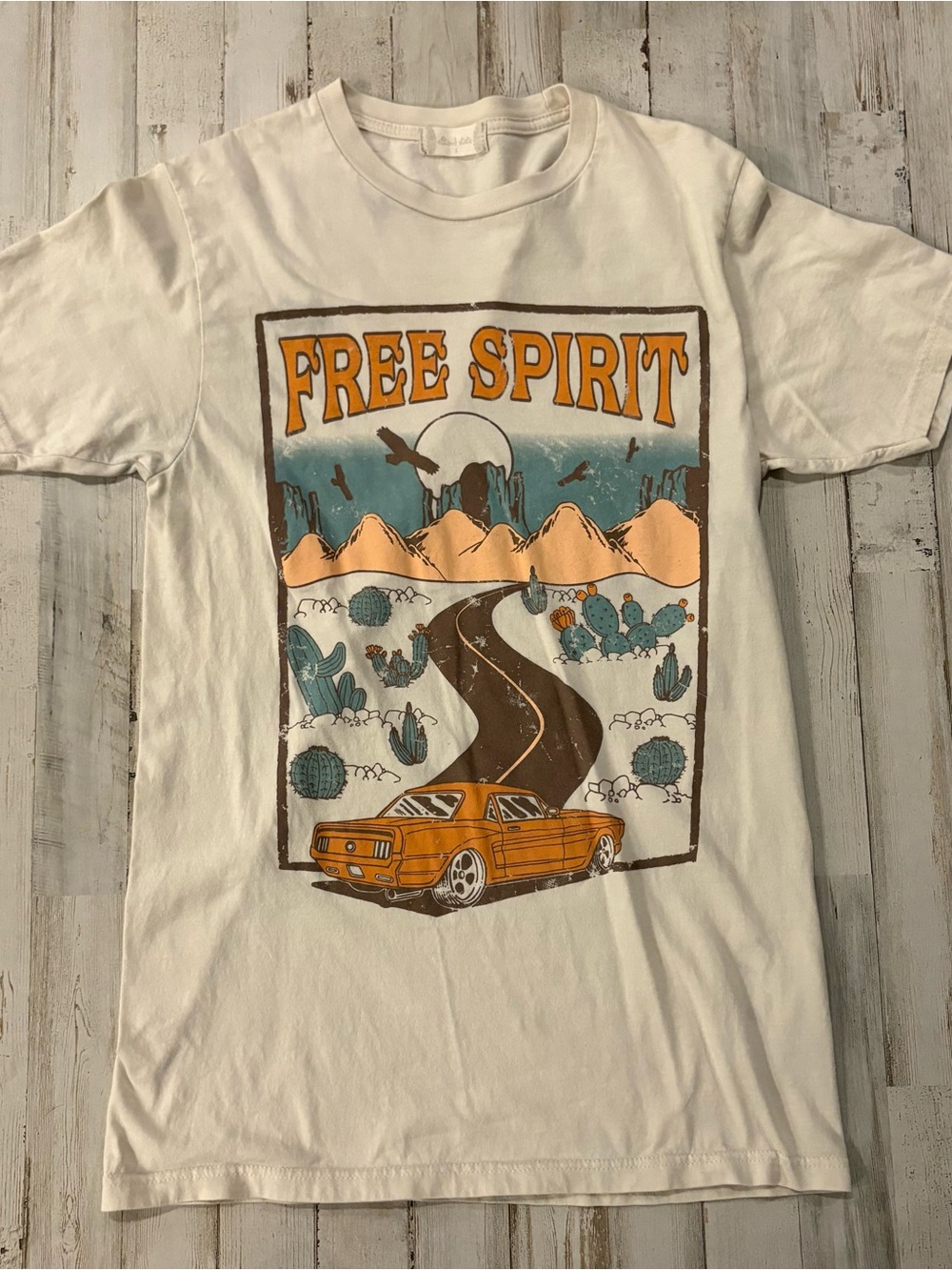 Altar’d State Free Spirit T-shirt Small